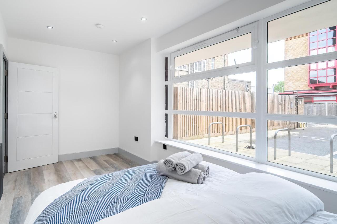 London Road Romford Block Appartement Buitenkant foto