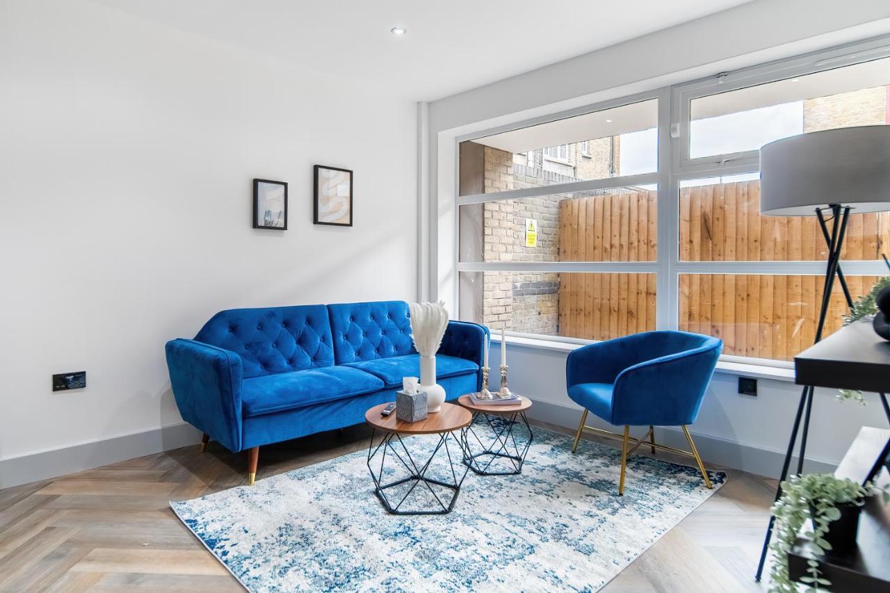 London Road Romford Block Appartement Buitenkant foto
