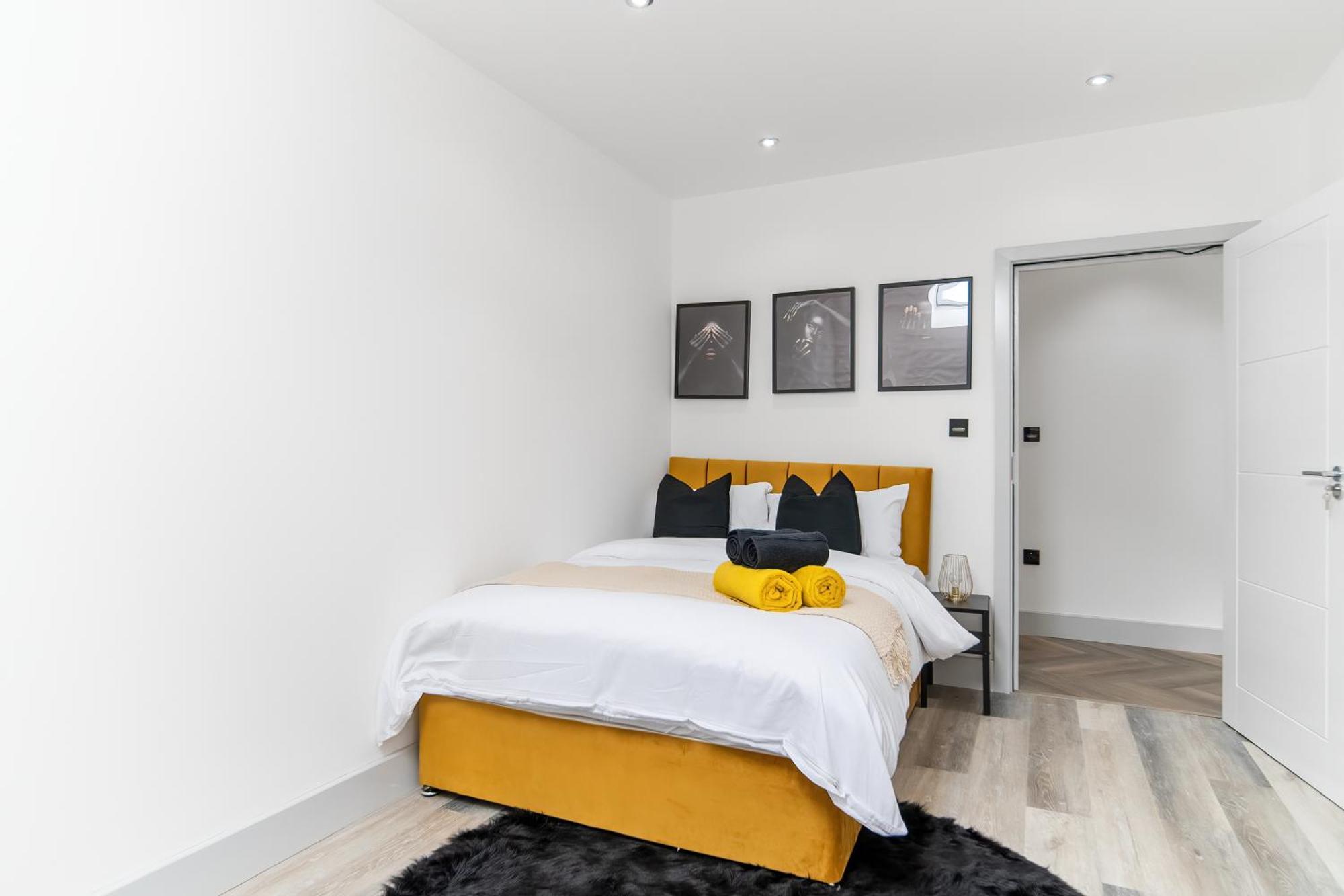 London Road Romford Block Appartement Buitenkant foto